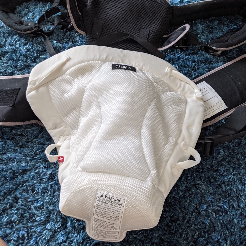 MiaMily Hipster infant insert—INSERT ONLY